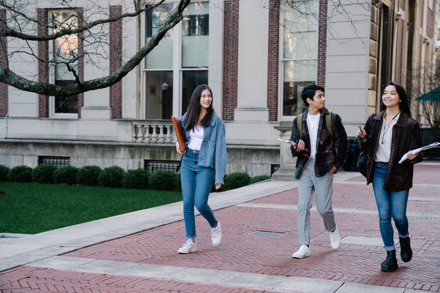 College AI Rules: Disclosure and Data Privacy