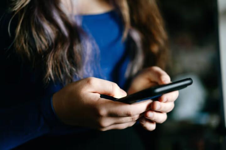 Your First Smartphone: What to Know Before Choosing