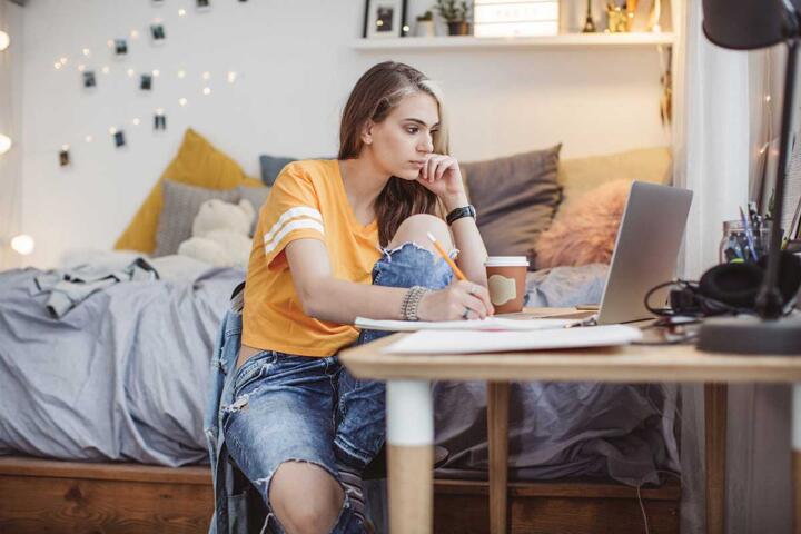 Dorm Electricity: Estimate Laptop and Appliance Costs