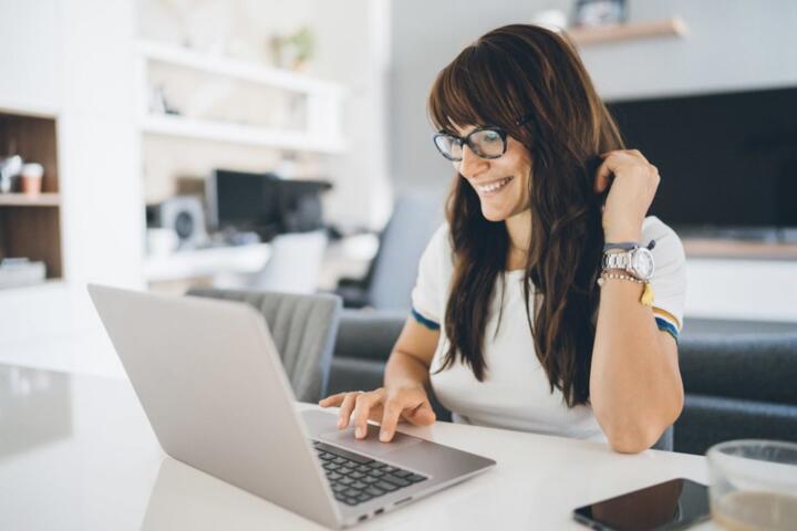 Setting Up Your First Home Office: What to Buy