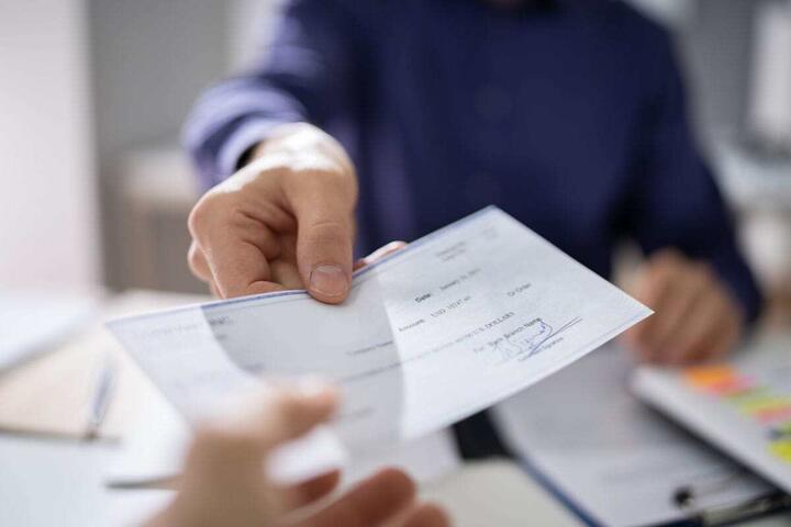 Understanding Your First Paycheck and Pay Stub